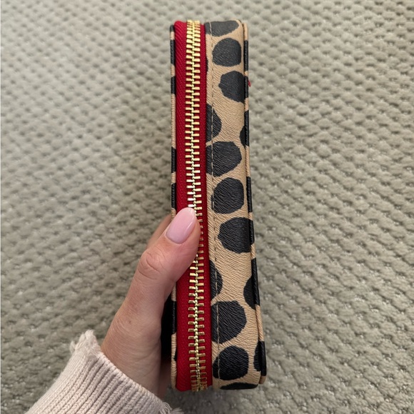 Trish McEvoy spotted tan black and red Makeup brush Case - Picture 4 of 9